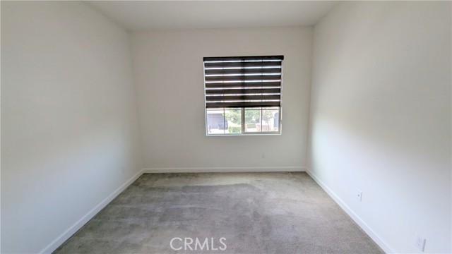 15807 Moonflower Avenue, Chino CA: https://media.crmls.org/medias/cca3dbc2-cba1-45cb-a7a0-efe3663032c0.jpg
