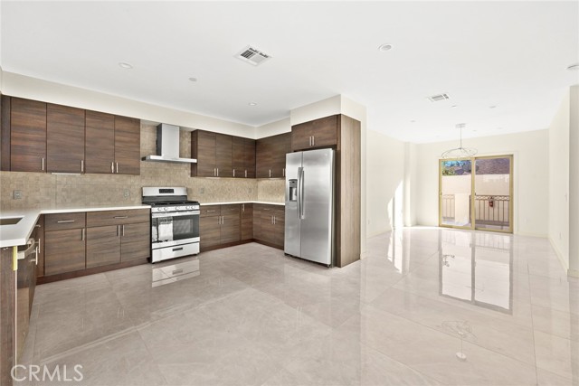 Detail Gallery Image 10 of 26 For 1228 Temple City Bld #E,  Arcadia,  CA 91007 - 3 Beds | 2/1 Baths