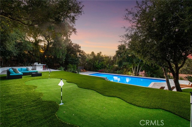 9425 Gierson Avenue, Chatsworth CA: https://media.crmls.org/medias/cca4c583-c76b-446b-b5fa-8f14e9a06bba.jpg