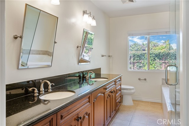 6966 Crest Road, Rancho Palos Verdes CA: https://media.crmls.org/medias/cca536e2-8c48-47a0-80cd-393a7dd5735f.jpg