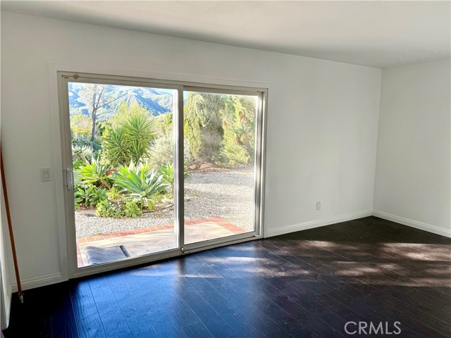 Detail Gallery Image 14 of 14 For 12839 Mclennan Ave, Granada Hills,  CA 91344 - 4 Beds | 2 Baths