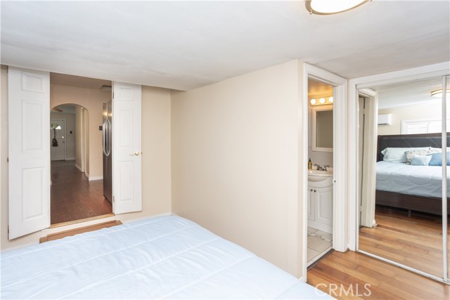 1012 Temple Ave, Long Beach CA: https://media.crmls.org/medias/cca5e5b9-c704-4686-ad92-2cc4284254e1.jpg