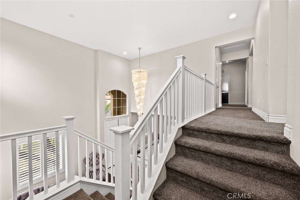 MLS #WS25260298 image #24