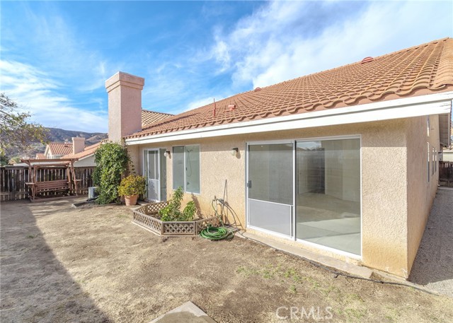 Detail Gallery Image 17 of 19 For 35147 Willow Springs Dr, Yucaipa,  CA 92399 - 3 Beds | 2 Baths