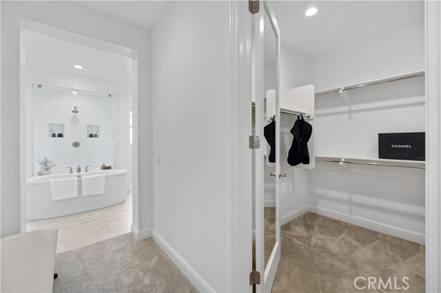 Detail Gallery Image 22 of 45 For 11516 Manchester Way, Porter Ranch,  CA 91326 - 6 Beds | 5/2 Baths