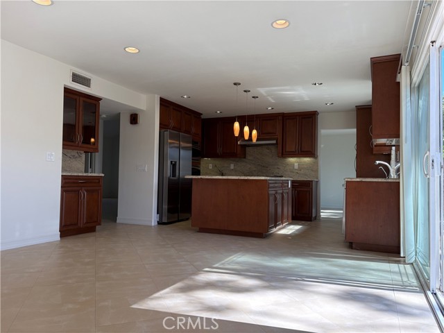 12 Longstreet, Irvine CA: https://media.crmls.org/medias/ccab4239-f095-4f00-9f6f-43a80d606da9.jpg