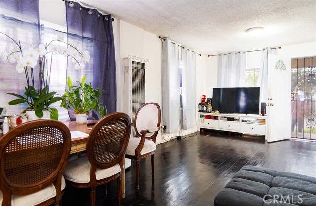 Detail Gallery Image 9 of 15 For 9814 Bandera, Los Angeles,  CA 90002 - 2 Beds | 1 Baths