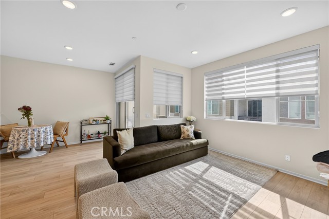 Detail Gallery Image 2 of 41 For 4091 S Wildflax Paseo, Ontario,  CA 91761 - 3 Beds | 3 Baths