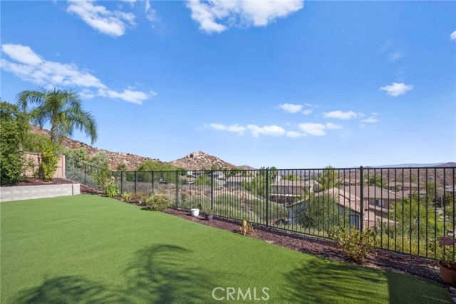 Detail Gallery Image 49 of 57 For 31920 Cedarhill, Lake Elsinore,  CA 92532 - 5 Beds | 3/1 Baths