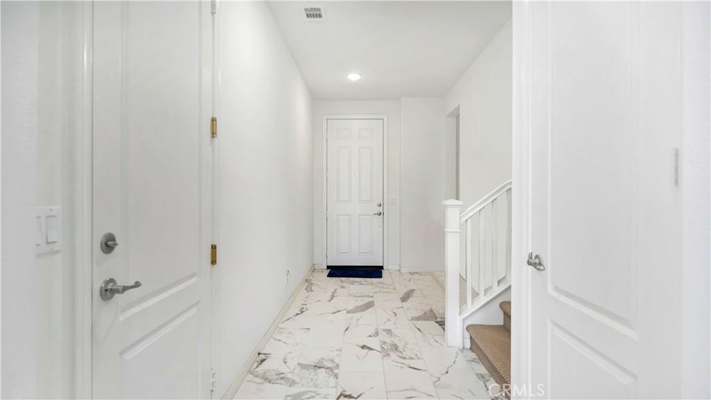 MLS #OC25080974 img 2