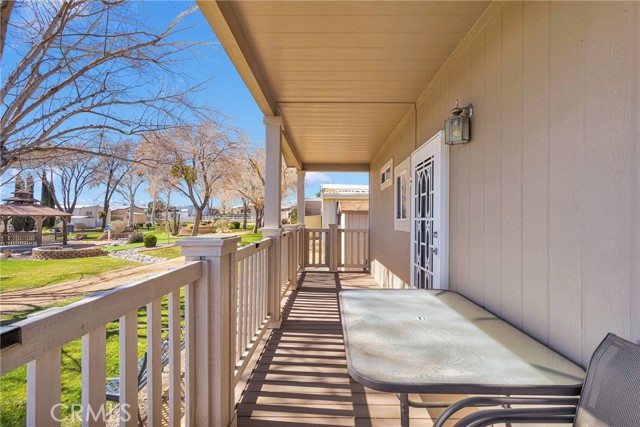 13393 Mariposa Road, Victorville CA: https://media.crmls.org/medias/ccade988-adc0-4d9e-b26f-d306134f8829.jpg