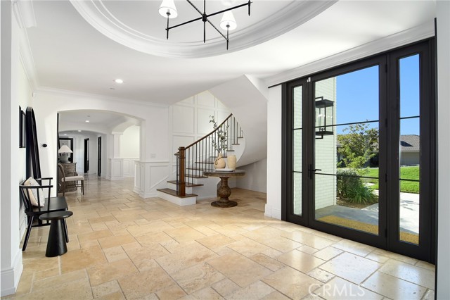 Detail Gallery Image 2 of 61 For 4947 Summit View, Westlake Village,  CA 91362 - 6 Beds | 7/1 Baths