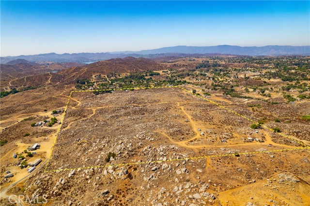 0 Herbert, Perris CA: https://media.crmls.org/medias/ccae850c-d33b-42b7-b623-076285652e9c.jpg
