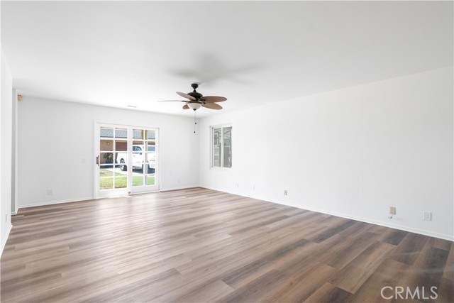4299 Biscayne Street, Chino CA: https://media.crmls.org/medias/ccb1347e-9947-41e5-88ad-52ec5a10442a.jpg