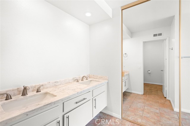 76796 Oklahoma Avenue, Palm Desert CA: https://media.crmls.org/medias/ccb14e40-f3cf-4ead-a94f-41ce81153644.jpg