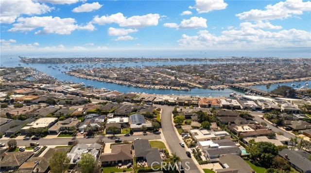 Detail Gallery Image 29 of 30 For 320 Villa Point, Newport Beach,  CA 92660 - 2 Beds | 2 Baths