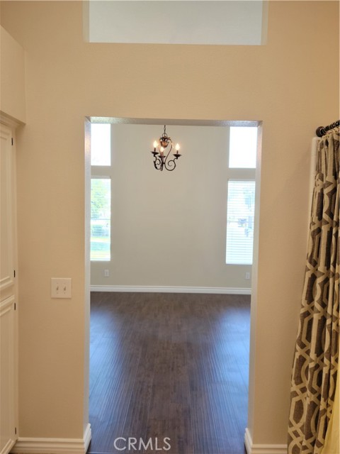 Detail Gallery Image 34 of 37 For 682 Azure Ln #1,  Corona,  CA 92879 - 3 Beds | 2 Baths