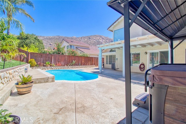 10075 Desert Mallow, Moreno Valley CA: https://media.crmls.org/medias/ccb314e0-8bc2-4a79-a857-bbb6f97d5f46.jpg