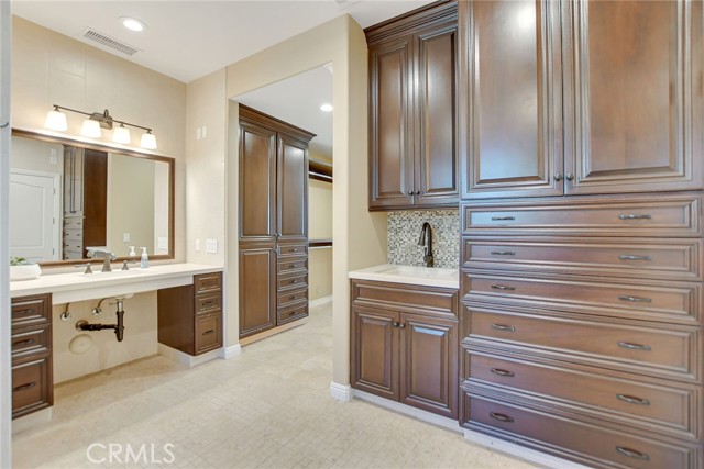 Detail Gallery Image 32 of 75 For 303 Sunburst Ln, Corona,  CA 92879 - 6 Beds | 4/2 Baths