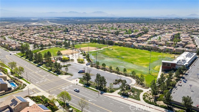 Detail Gallery Image 49 of 51 For 3826 Bur Oak, San Bernardino,  CA 92407 - 4 Beds | 3 Baths