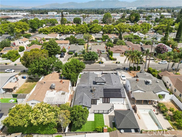 Detail Gallery Image 53 of 54 For 13840 Valerio St, Van Nuys,  CA 91405 - 4 Beds | 3 Baths