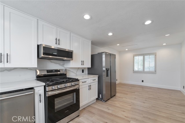 1536 Wollacott Street, Redondo Beach CA: https://media.crmls.org/medias/ccb456c1-ba73-40fc-adee-05de945269de.jpg