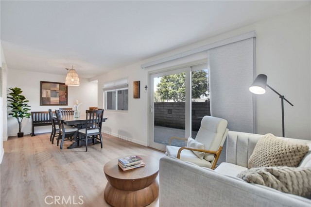Detail Gallery Image 10 of 43 For 8866 Tulare Dr 301c,  Huntington Beach,  CA 92646 - 3 Beds | 2 Baths