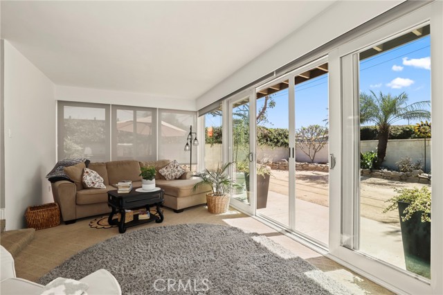 Detail Gallery Image 9 of 35 For 5640 E Deborah, Long Beach,  CA 90815 - 2 Beds | 2 Baths