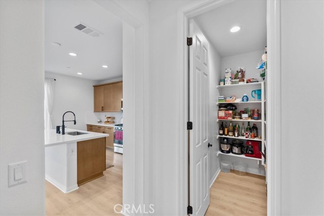 Detail Gallery Image 13 of 35 For 14294 Hercules Street, Hesperia,  CA 92435 - 3 Beds | 2/1 Baths