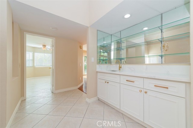 Detail Gallery Image 10 of 41 For 8 Bayview, Irvine,  CA 92614 - 5 Beds | 3 Baths