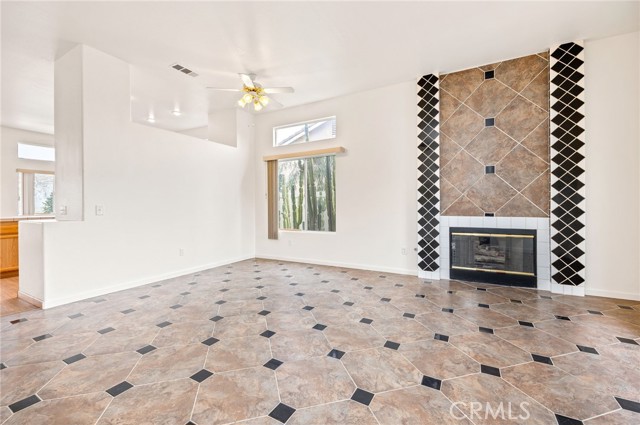 Detail Gallery Image 9 of 57 For 44268 Galicia, Hemet,  CA 92544 - 3 Beds | 2 Baths