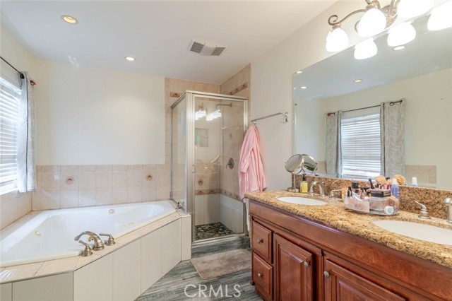 Detail Gallery Image 21 of 39 For 731 & 733 N. Alexander St, San Fernando,  CA 91340 - 5 Beds | 3 Baths