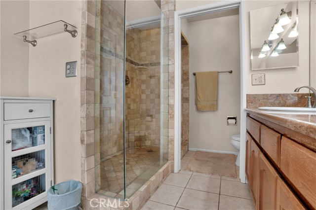 37581 Oak Mesa Drive, Yucaipa CA: https://media.crmls.org/medias/ccb71b69-3a12-4014-a784-ff11cfac7941.jpg