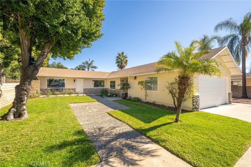 902 Shady Lane, Glendora, CA 91740