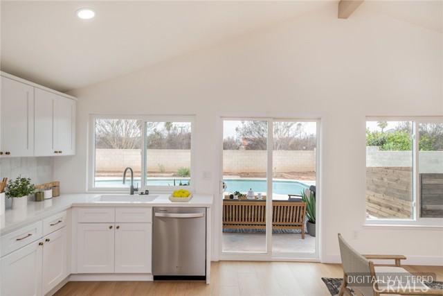 Detail Gallery Image 10 of 36 For 13163 Harlow, Corona,  CA 92879 - 3 Beds | 2 Baths