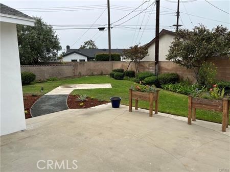 Detail Gallery Image 15 of 16 For 22815 Elm Ave, Torrance,  CA 90505 - 4 Beds | 2 Baths