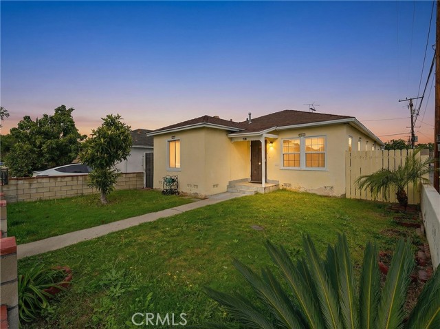 Detail Gallery Image 2 of 28 For 1917 E Harding, Long Beach,  CA 90805 - 2 Beds | 2 Baths