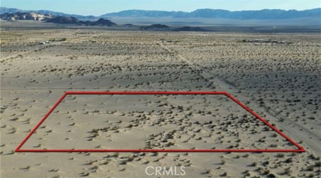 Detail Gallery Image 4 of 5 For 39301 Grimm Ave, Twentynine Palms,  CA 92277 - – Beds | – Baths