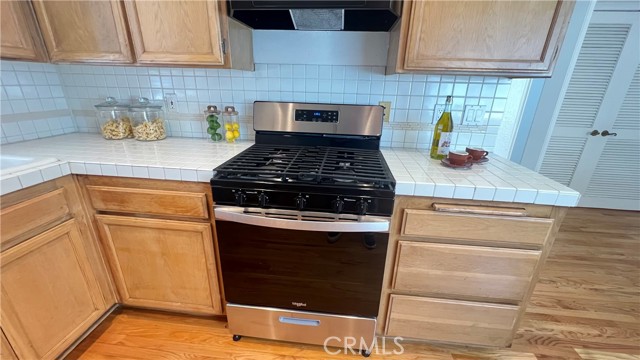 Detail Gallery Image 15 of 29 For 1830 Stoner Ave #1,  Los Angeles,  CA 90025 - 2 Beds | 3 Baths