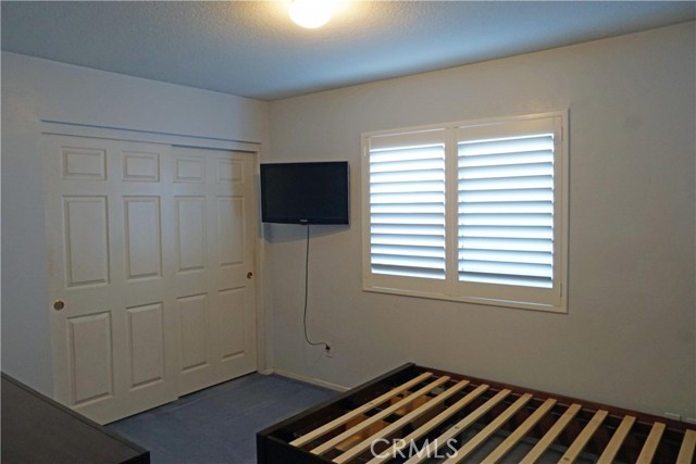 328 Manzanita Court, Ontario CA: https://media.crmls.org/medias/ccbc2977-3c14-4ab8-9c86-8eedc174f285.jpg