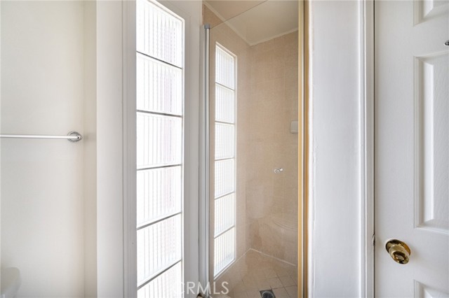 Detail Gallery Image 17 of 21 For 421 Palm Dr #4,  Glendale,  CA 91202 - 2 Beds | 2/1 Baths