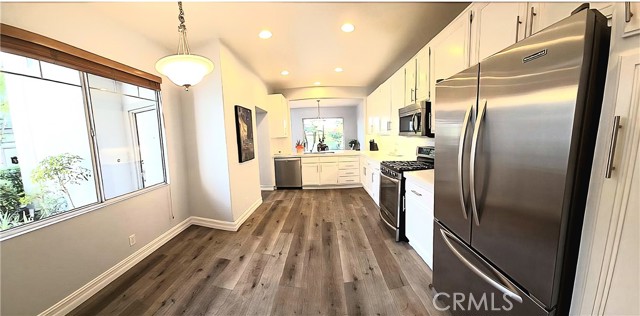 15 Niblick Lane, Coto de Caza CA: https://media.crmls.org/medias/ccbe8eb4-a70f-4496-897b-d19e41d247a2.jpg
