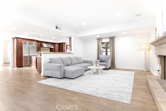 Detail Gallery Image 21 of 65 For 1805 Outpost Dr, Los Angeles,  CA 90068 - 5 Beds | 4/1 Baths