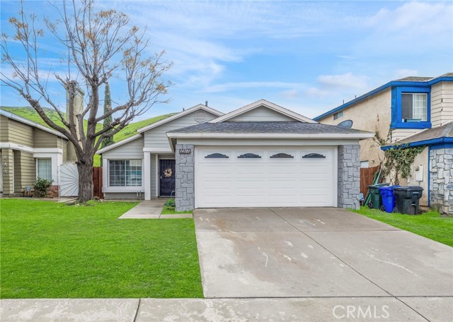 14181 Weeping Willow Ln, Fontana, CA 92337