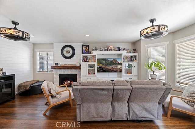 24309 Rimview Road, Moreno Valley CA: https://media.crmls.org/medias/ccbf87b1-eb0d-4e51-a8bd-2fea7c70b2a4.jpg