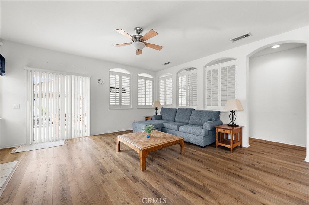 MLS #IV25236184 image #9