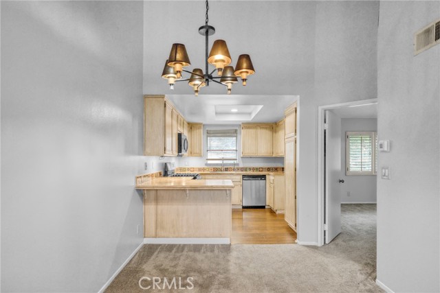 20334 Rue Crevier, Canyon Country CA: https://media.crmls.org/medias/ccc07f52-1f38-4880-80da-bece6a5637f3.jpg