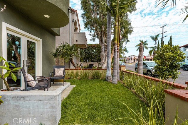 271 Prospect Avenue, Long Beach CA: https://media.crmls.org/medias/ccc08e1a-f2e5-4358-943d-c3e2b330c5db.jpg