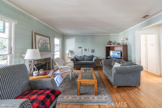 Detail Gallery Image 5 of 32 For 6770 E Parapet St, Long Beach,  CA 90808 - 3 Beds | 2 Baths