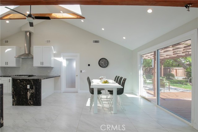 Detail Gallery Image 21 of 57 For 7447 Enfield, Reseda,  CA 91335 - 3 Beds | 2 Baths